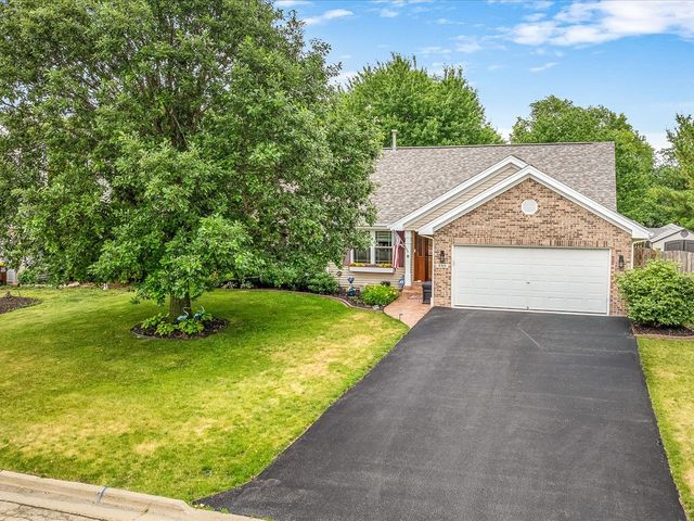 855 Bayfield Drive, Rockton, IL 61072