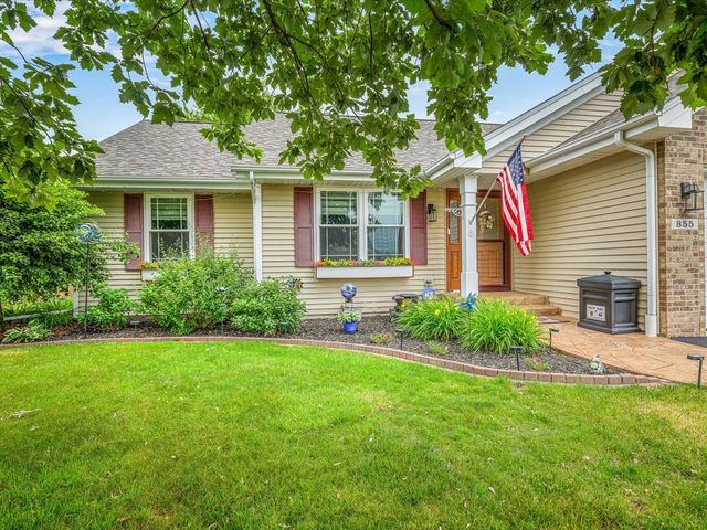 855 Bayfield Drive, Rockton, IL 61072