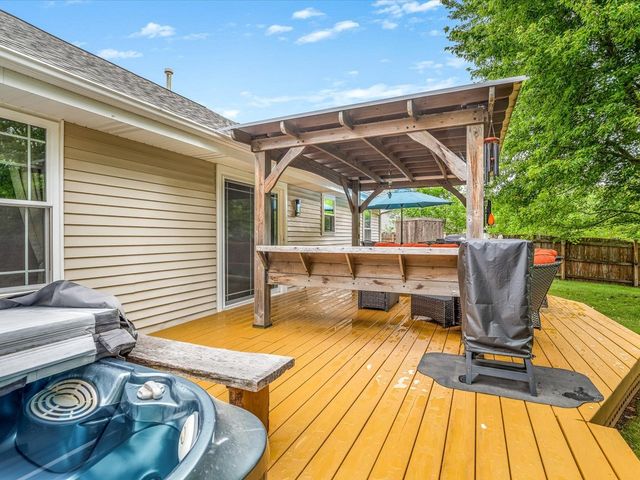 855 Bayfield Drive, Rockton, IL 61072