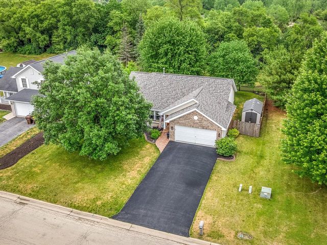 855 Bayfield Drive, Rockton, IL 61072