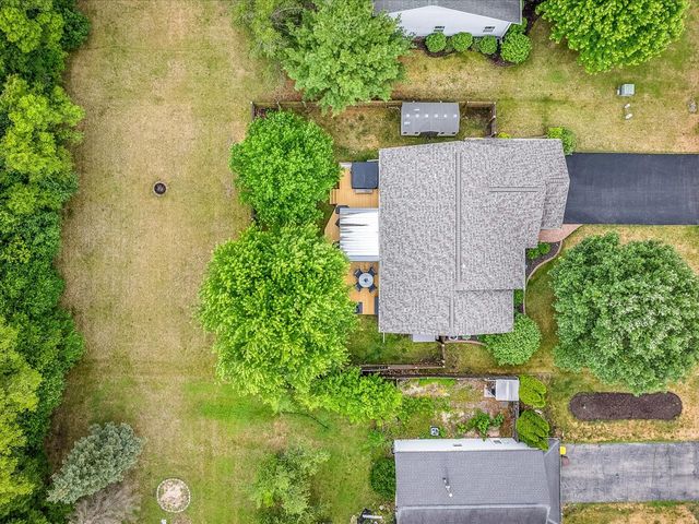 855 Bayfield Drive, Rockton, IL 61072