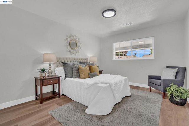 4708 Portola Dr, Fremont, CA 94536