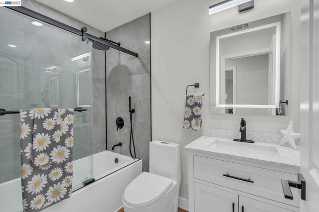 4708 Portola Dr, Fremont, CA 94536