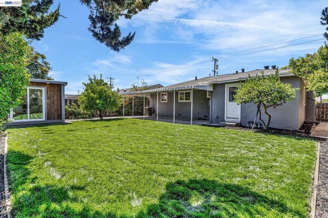 4708 Portola Dr, Fremont, CA 94536