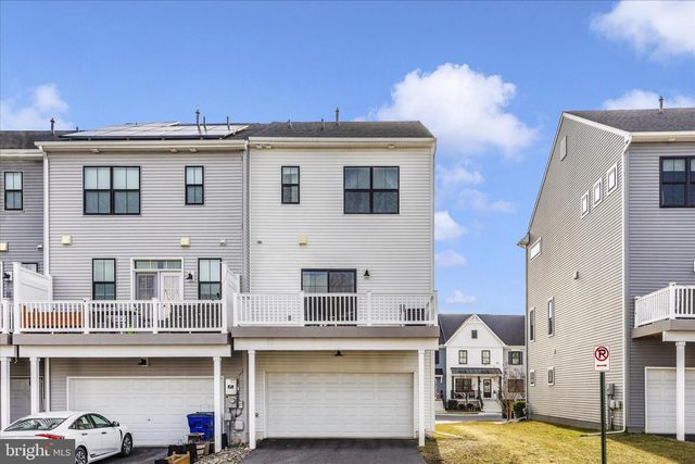 1310 PEDIGREE ST, Frederick, MD 21702