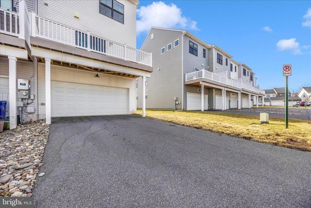 1310 PEDIGREE ST, Frederick, MD 21702