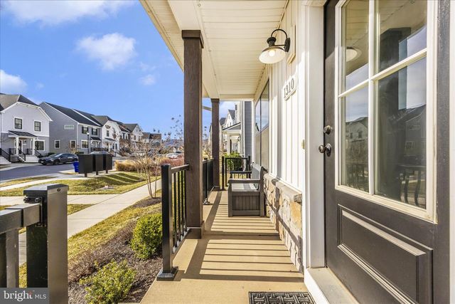 1310 PEDIGREE ST, Frederick, MD 21702