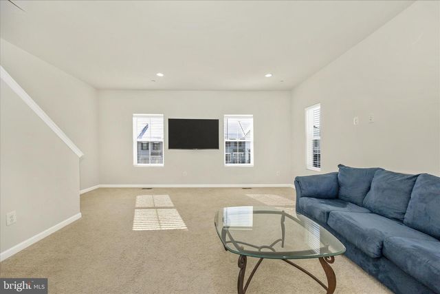 1310 PEDIGREE ST, Frederick, MD 21702