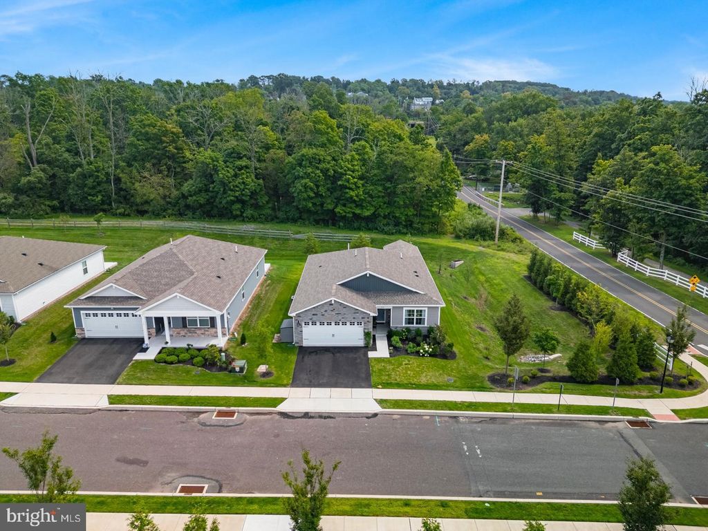 108 PETAL DR, POTTSTOWN, PA 19464 — photo 4