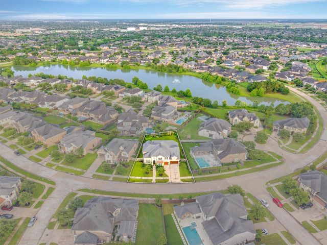 4822 Kendalia Cloud Lane, Fulshear, TX 77441