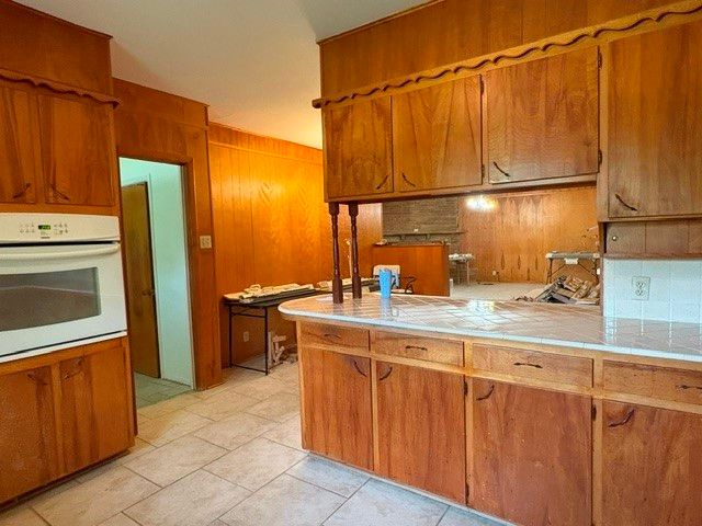 4520 Starlight Drive, Haltom City, TX 76117