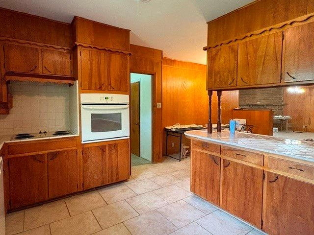 4520 Starlight Drive, Haltom City, TX 76117