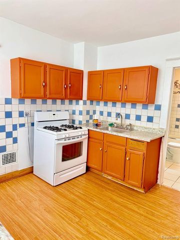 3911 Edwin Street, Hamtramck, MI 48212