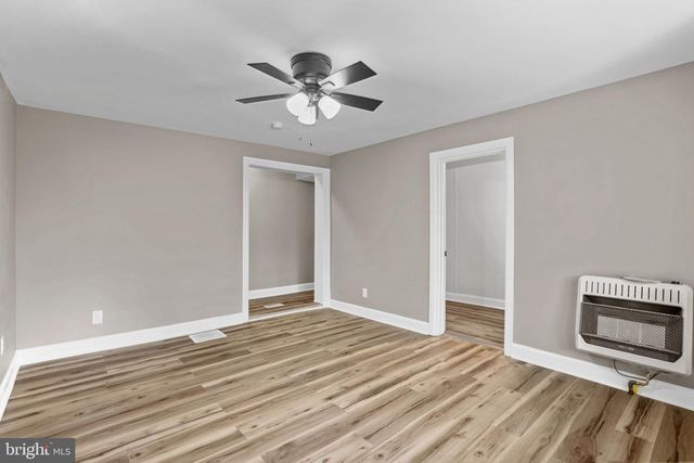 218 LAKE AVE, Clementon, NJ 08021