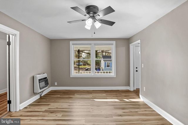 218 LAKE AVE, Clementon, NJ 08021