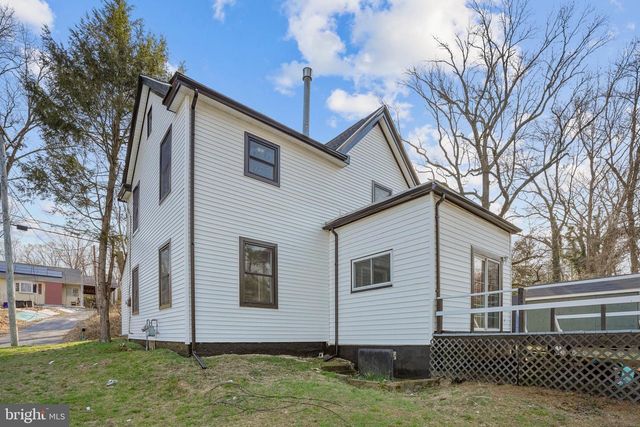 218 LAKE AVE, Clementon, NJ 08021