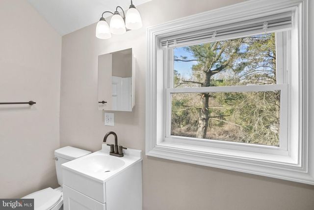 218 LAKE AVE, Clementon, NJ 08021