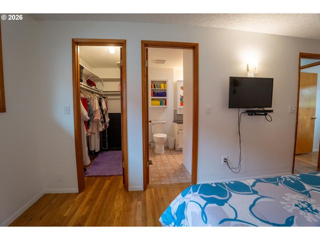 2112 Se 148TH Pl, Portland, OR 97233