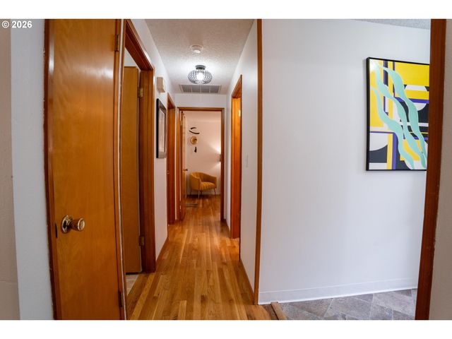 2112 Se 148TH Pl, Portland, OR 97233