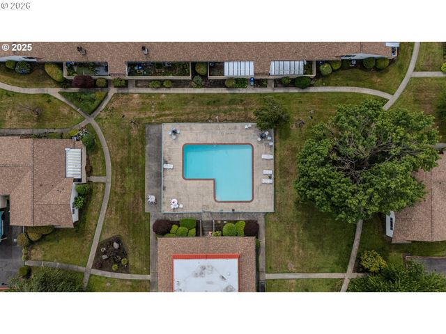 2112 Se 148TH Pl, Portland, OR 97233