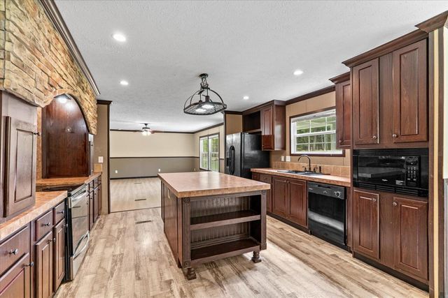 494 Hard Work Road, Chatsworth, GA 30705