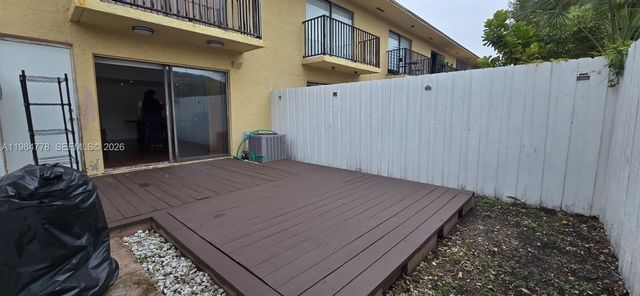 6345 SW 138th Ct 102, Miami, FL 33183