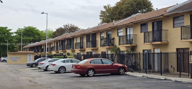 6345 SW 138th Ct 102, Miami, FL 33183