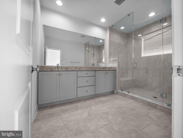 42281 IMPERVIOUS TER, Brambleton, VA 20148