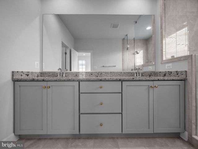 42281 IMPERVIOUS TER, Brambleton, VA 20148