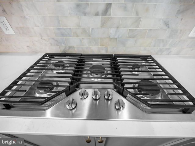 42281 IMPERVIOUS TER, Brambleton, VA 20148