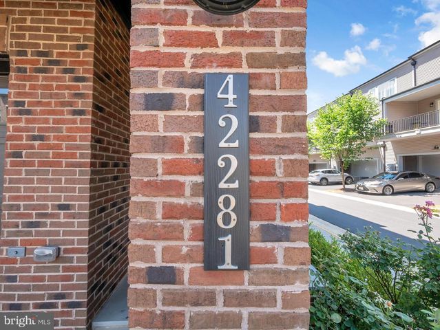 42281 IMPERVIOUS TER, Brambleton, VA 20148