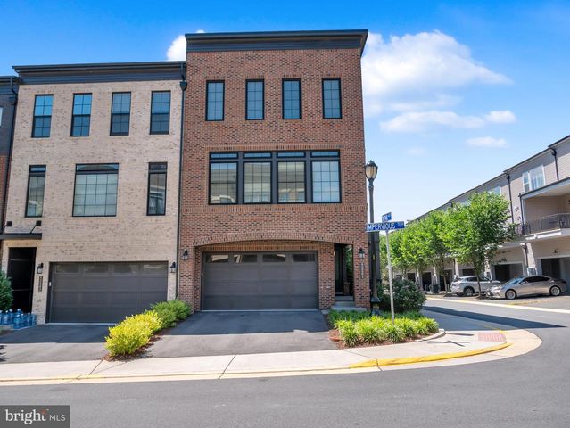 42281 IMPERVIOUS TER, Brambleton, VA 20148