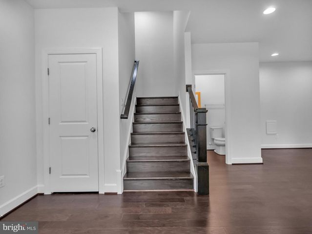 42281 IMPERVIOUS TER, Brambleton, VA 20148