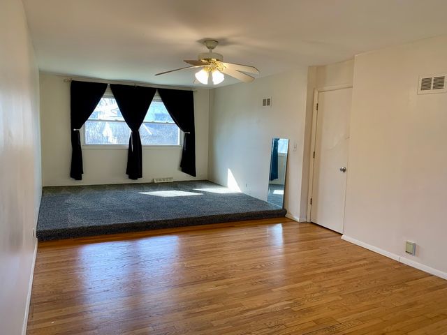 9S174 Nantucket Drive, Darien, IL 60561