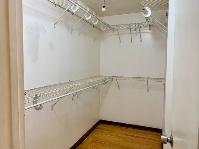 9S174 Nantucket Drive, Darien, IL 60561