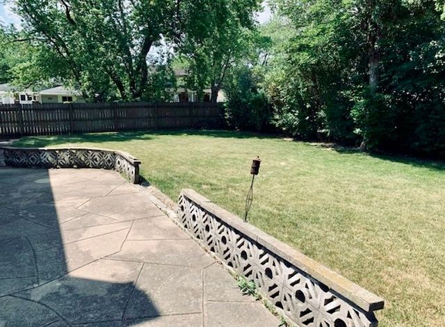 9S174 Nantucket Drive, Darien, IL 60561