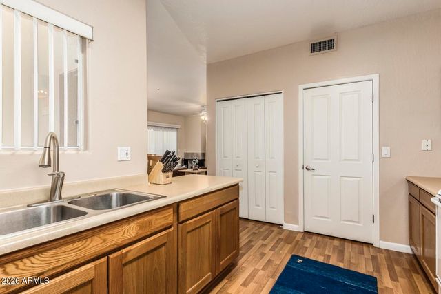 11260 N 92ND Street 1127, Scottsdale, AZ 85260