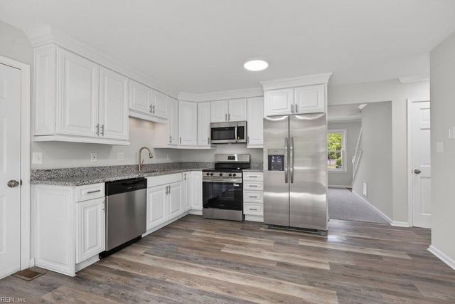 220 Drummonds WAY, Hampton, VA 23669