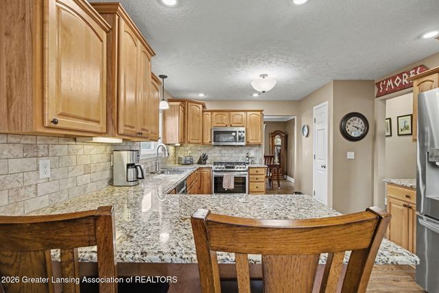 1574 Haddon Hall Drive, Holt, MI 48842