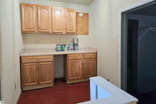 6707 N Lumberjack Road, Riverdale, MI 48877