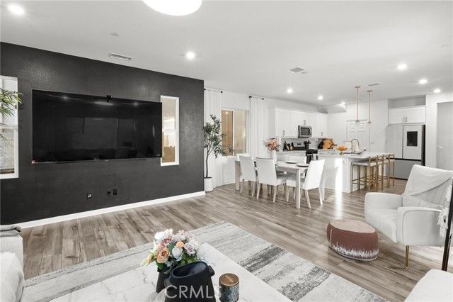 352 Alice, Rialto, CA 92376