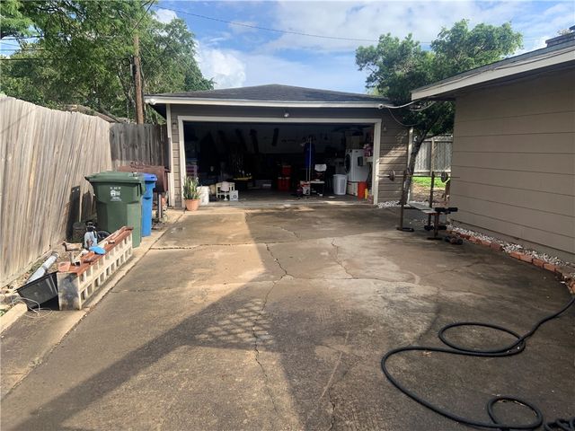 502 Grant Pl, Corpus Christi, TX 78411