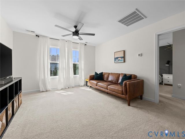 6413 Richwood Trl, Moseley, VA 23120