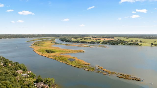 2549 Forest Park Drive, Granbury, TX 76048