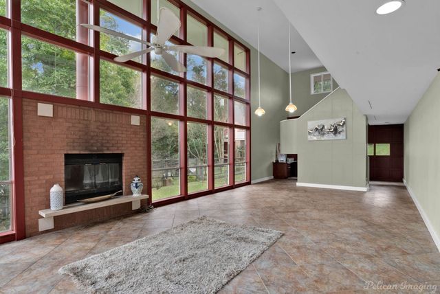 6144 S Lakeshore Drive, Shreveport, LA 71119