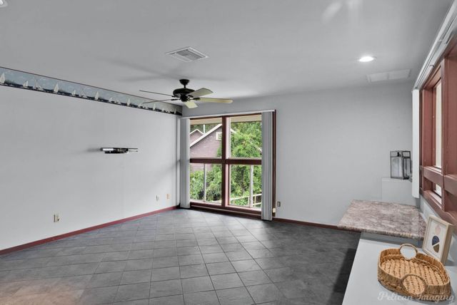 6144 S Lakeshore Drive, Shreveport, LA 71119