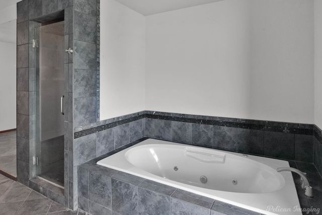 6144 S Lakeshore Drive, Shreveport, LA 71119