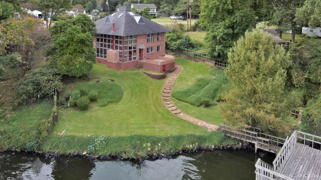 6144 S Lakeshore Drive, Shreveport, LA 71119