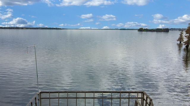 6144 S Lakeshore Drive, Shreveport, LA 71119