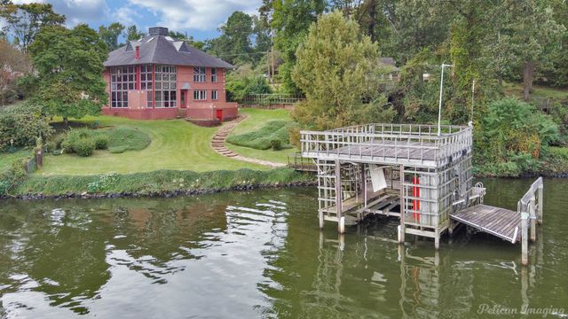 6144 S Lakeshore Drive, Shreveport, LA 71119